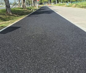 深圳根玉路市政道路【冷鋪瀝青】項目施工中！