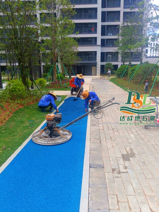 【廣州地石麗】小區(qū)景觀路面---彩色透水瀝青